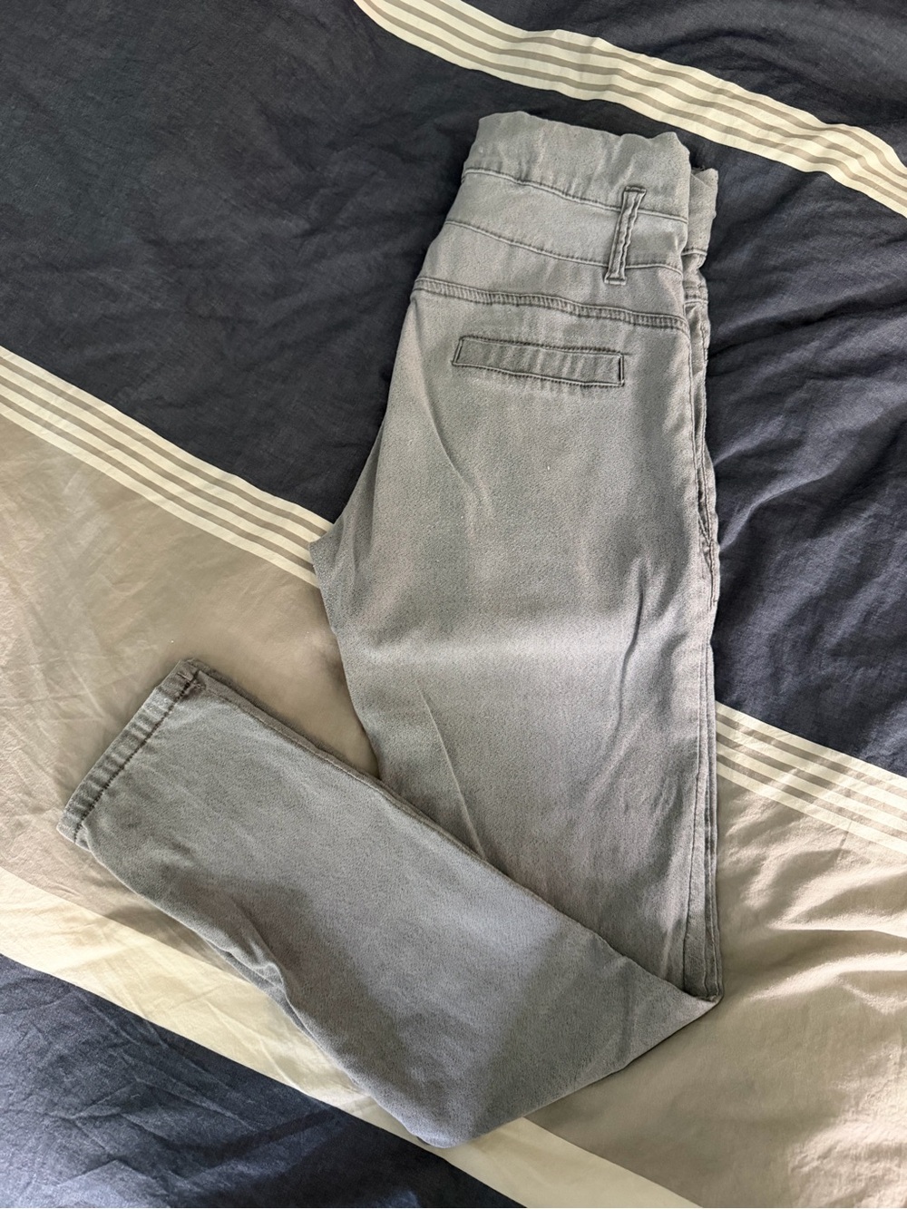Bevy - Women’s Gray High Rise Skinny Jeans, size 26